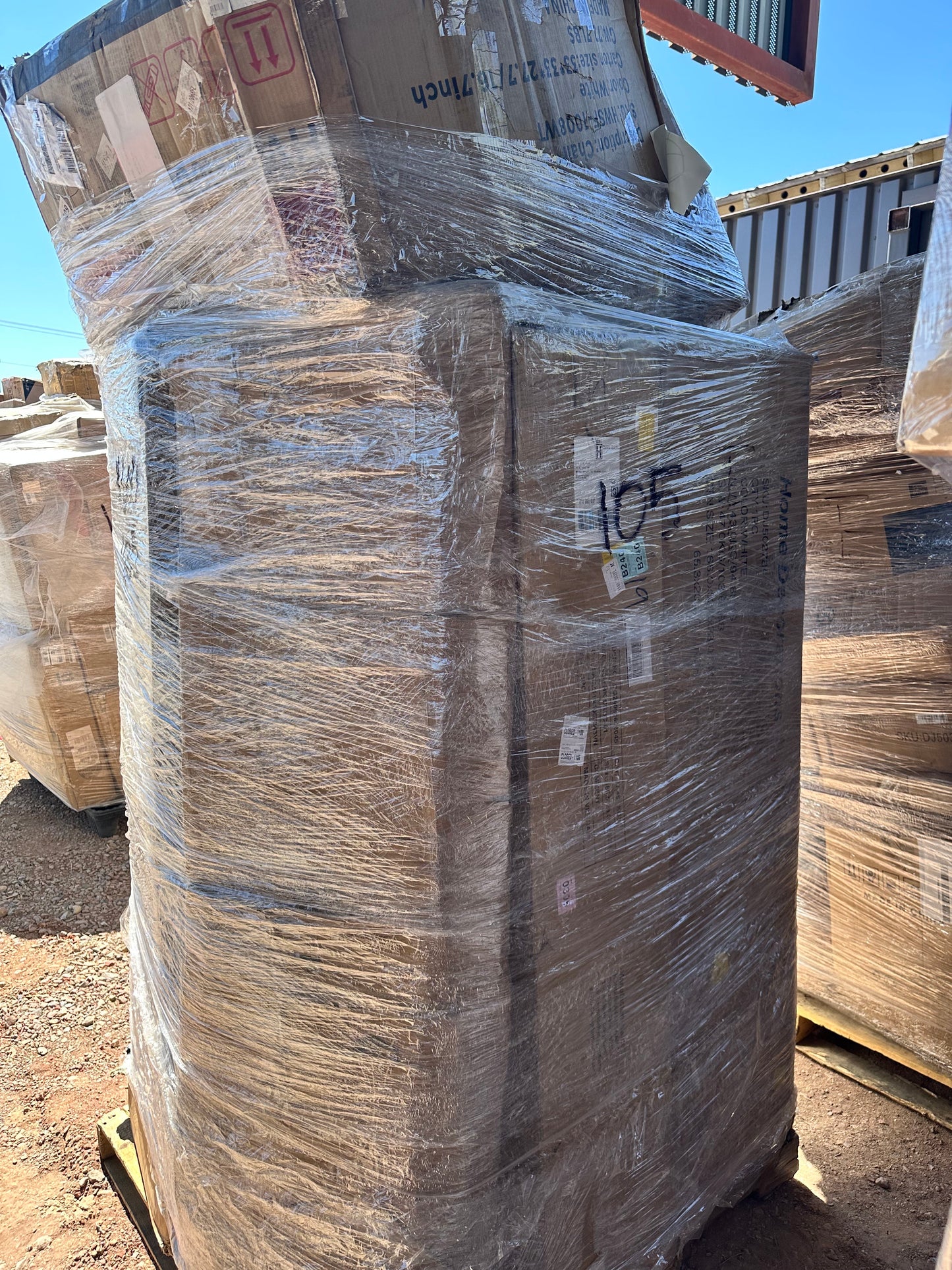 Premium Mixed Furniture Pallet 105