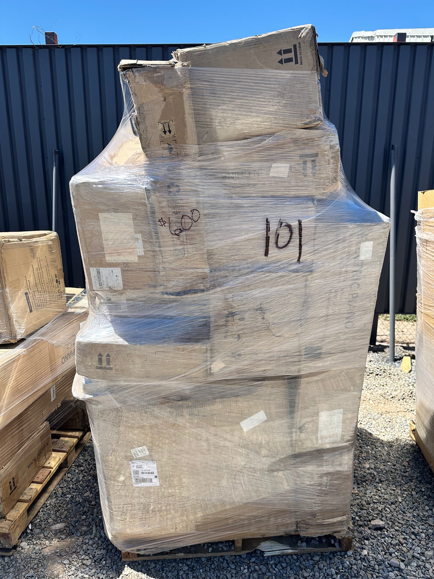 Premium Mixed Furniture Pallet 101